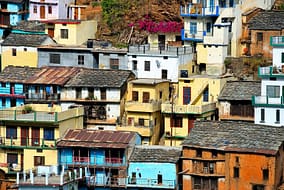 Rebecca Alderman Sang on Rooftops of Homes in India